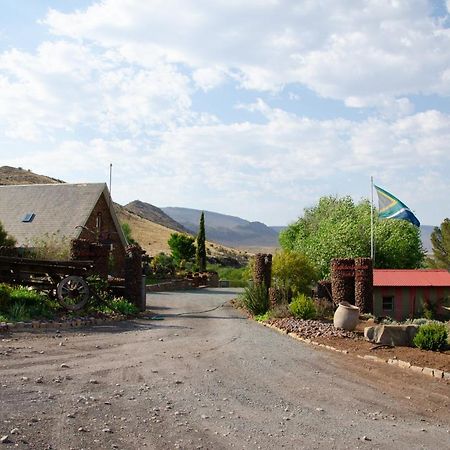 Desert Dew Guest House Hutchinson Экстерьер фото